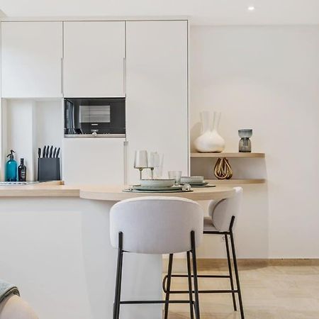 Modern Studio With King Bed, Walk To Attractions Luxembourg Extérieur photo