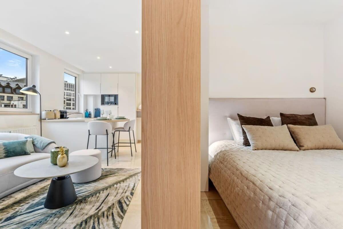 Modern Studio With King Bed, Walk To Attractions Luxembourg Extérieur photo